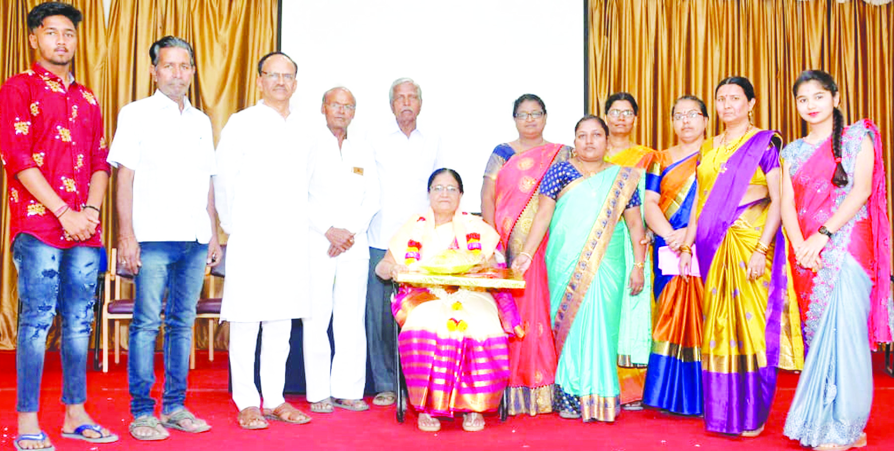 ಕಲಿತ ಶಾಲೆಗೆ ವಿದ್ಯಾರ್ಥಿಗಳು ಕೀರ್ತಿ ತರುವಂತವರಾಗಿ